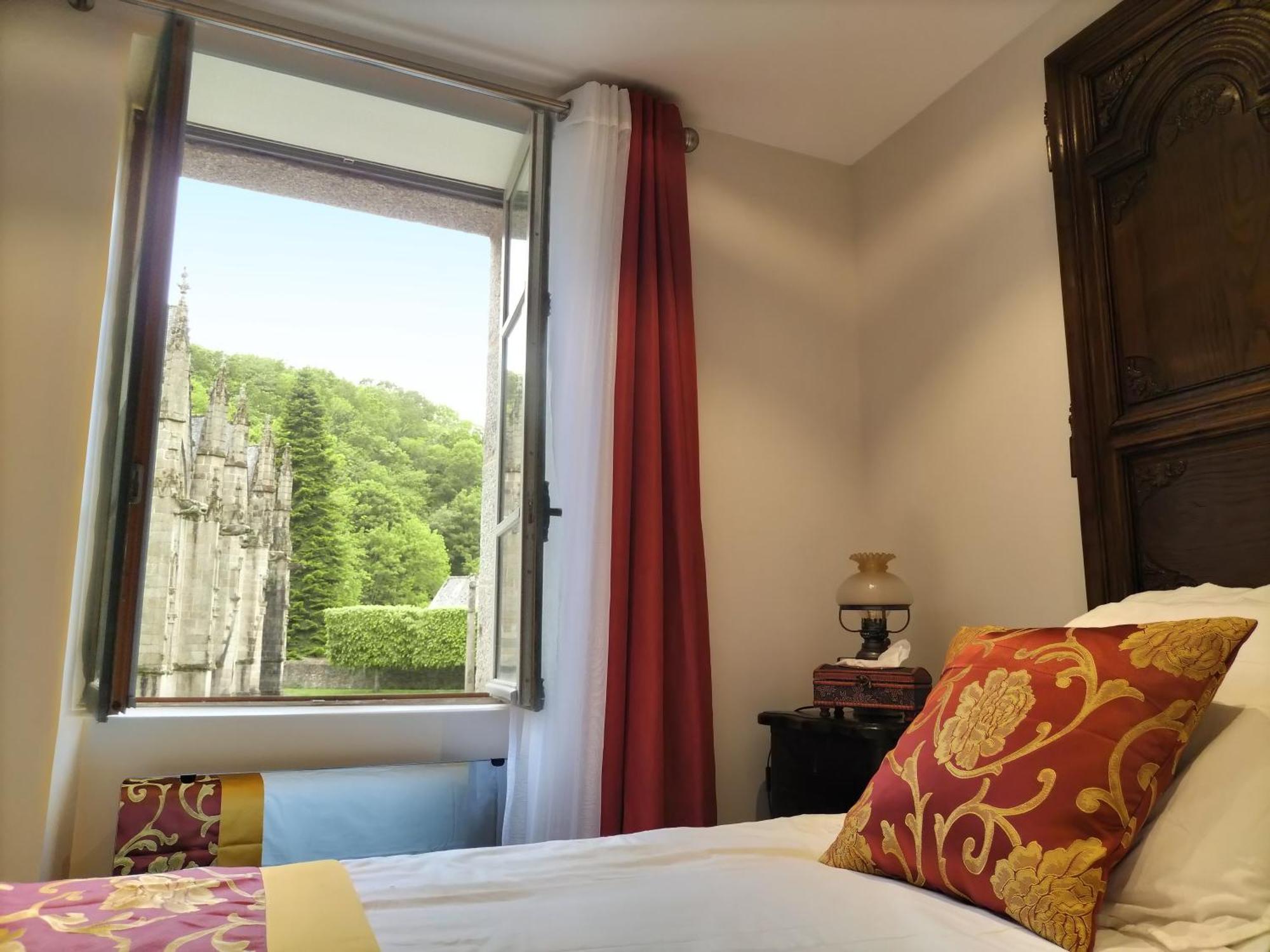 L'Escapade Medievale Fougères Eksteriør billede